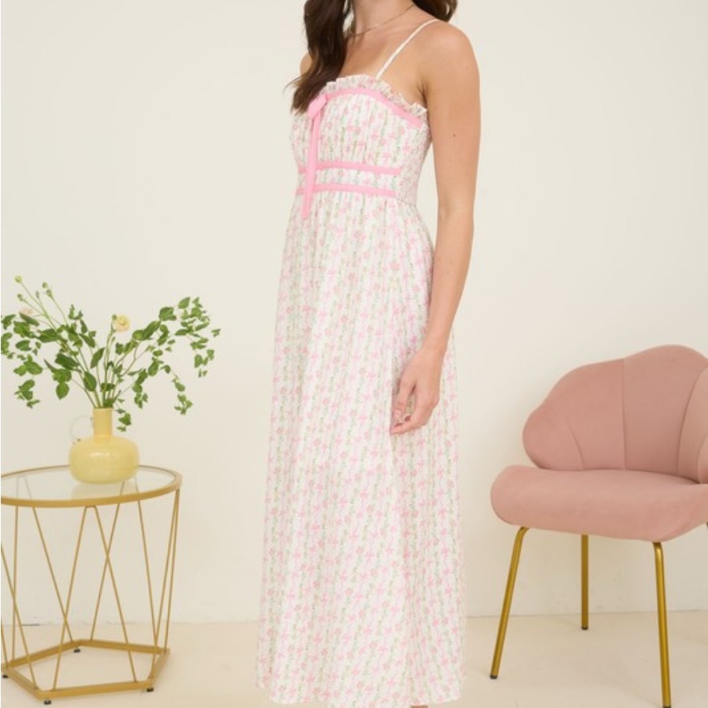 Elegant Floral Pink and White Floral Midi Dress